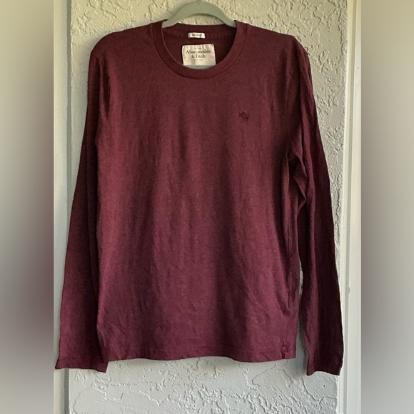 Abercrombie & Fitch Men's Maroon Muscle Long Sleeve Tee - Picture 1 of 10